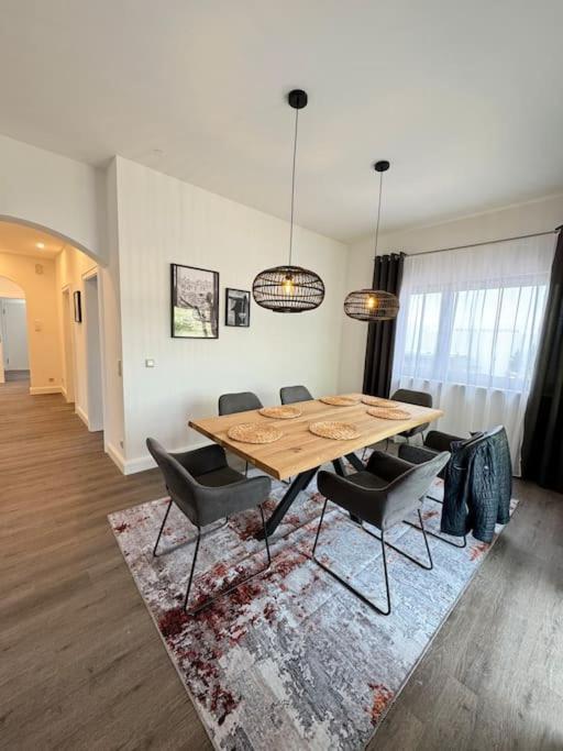 220 Qm Penthouse Wohnung Mit Fahrstuhl - Ohne Spa Мангейм Экстерьер фото