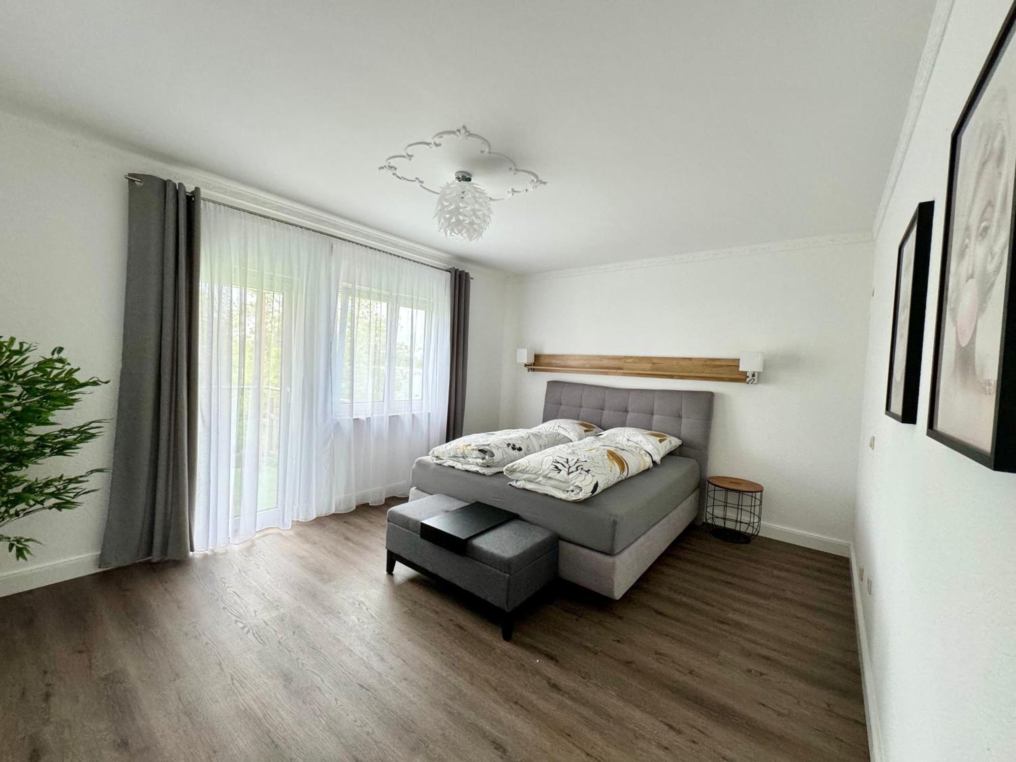 220 Qm Penthouse Wohnung Mit Fahrstuhl - Ohne Spa Мангейм Экстерьер фото