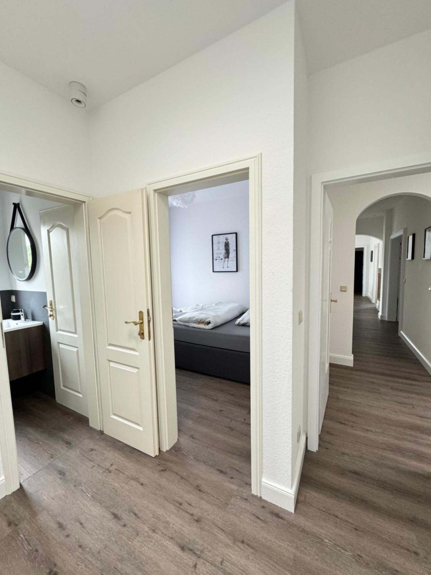 220 Qm Penthouse Wohnung Mit Fahrstuhl - Ohne Spa Мангейм Экстерьер фото